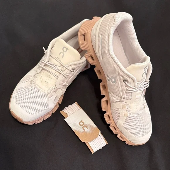 On Cream and Tan Athletic Shoes ON Cloud 5 Sneakers Women’s size 6.5 - Picture 5 of 14